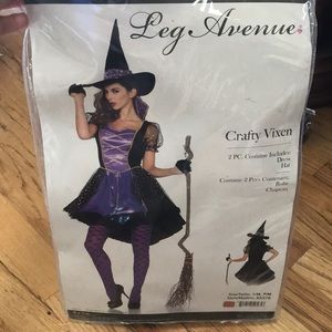 Brand new witch Halloween costume! 🎃👻
